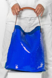 Shiny Victoria-Blue sequin bag with a real leather handle. Weighs just 550 grams, super light, and has plenty of space with dimensions of about 41 x 42 cm